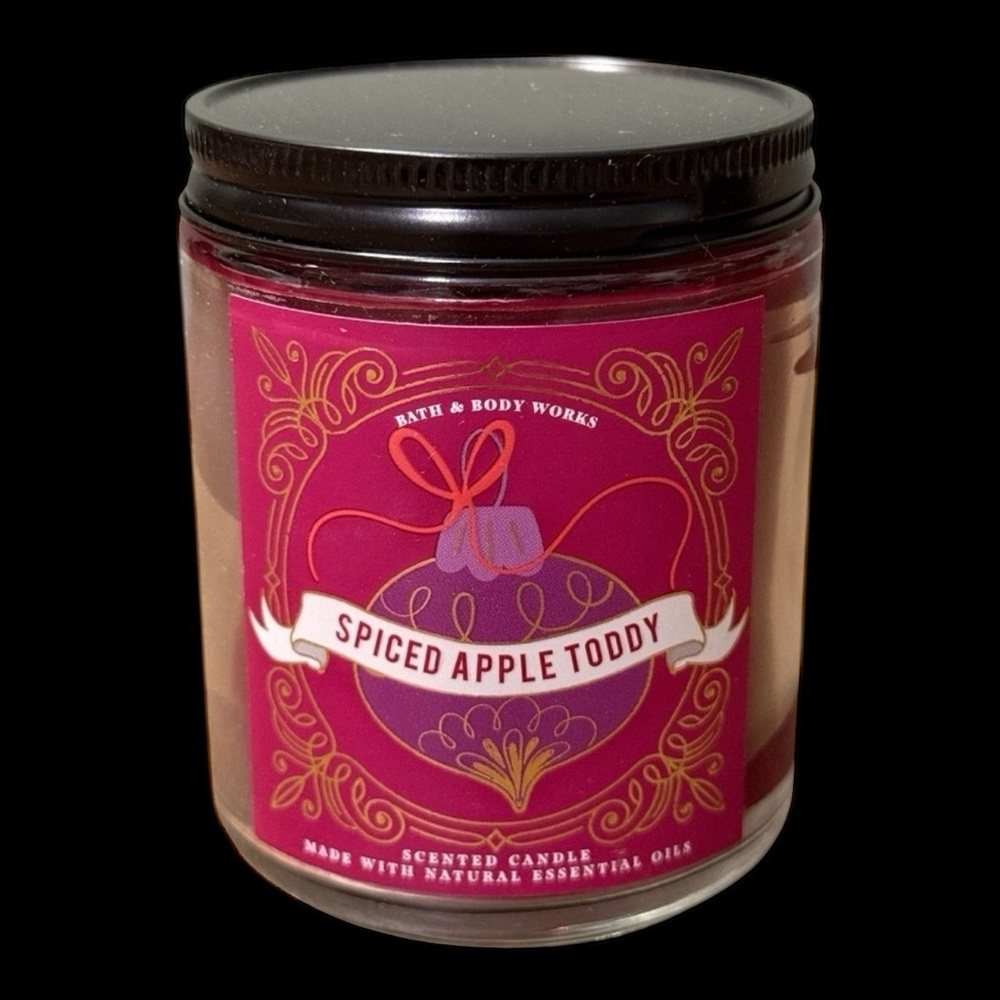 PRICE IS FIRM - Bath & Body Works Spiced Apple Toddy Candle